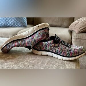 Skechers Colorful Sneakers 8.5